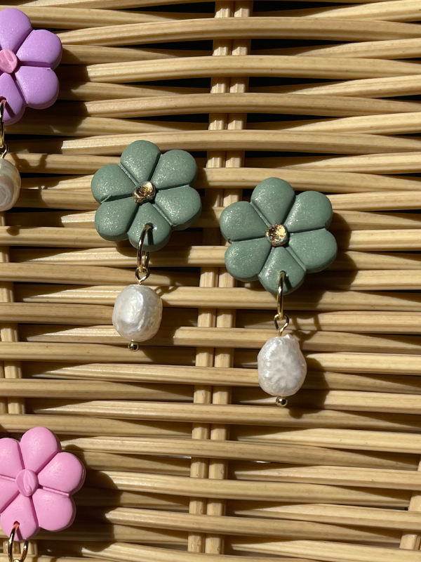 Floral Pearl Dangles